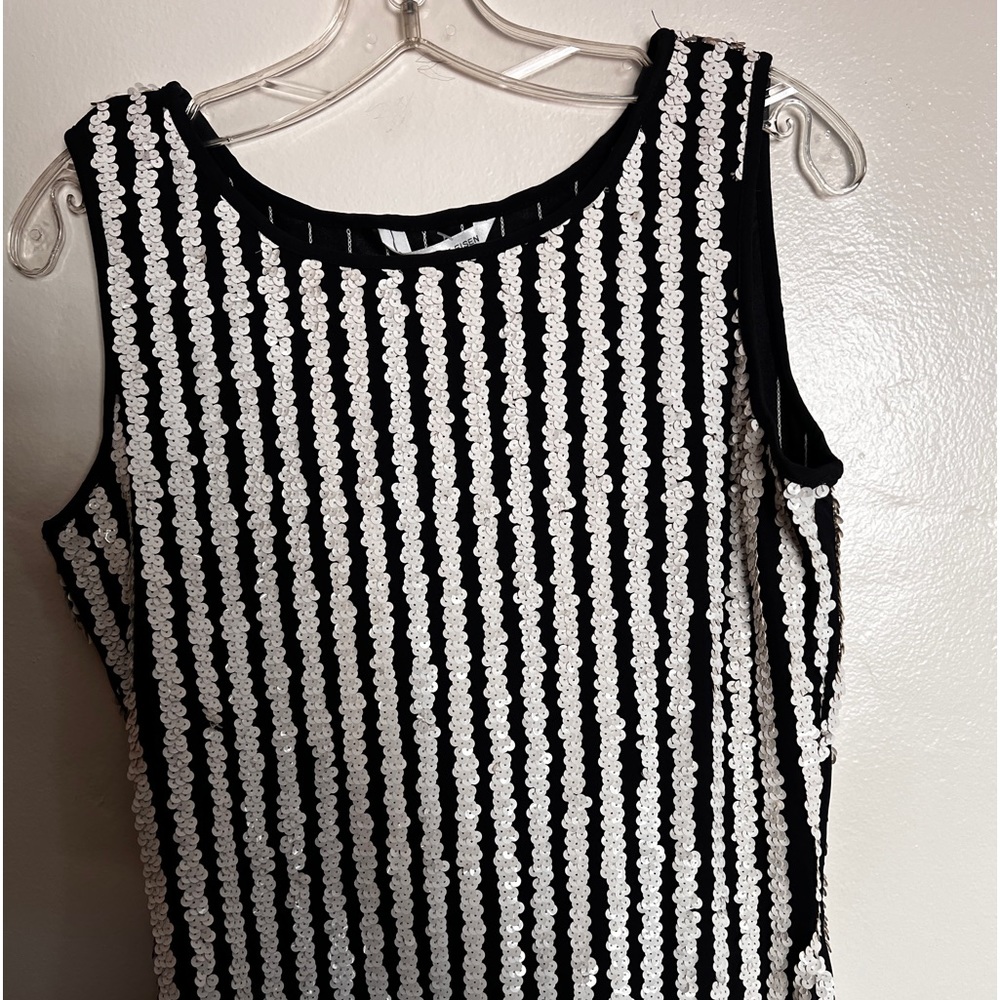 Vintage with tags Mark Eisen black and white camisole.